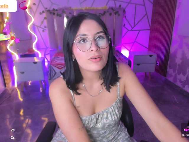 CASSE-TAY live webcam show