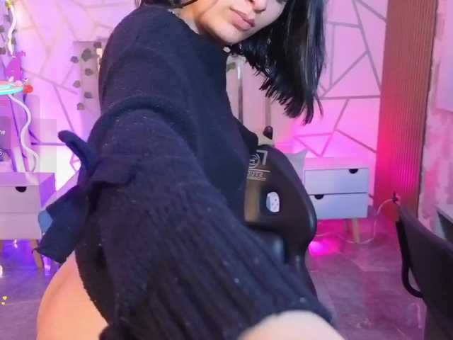 CASSE-TAY live cam on BongaCams