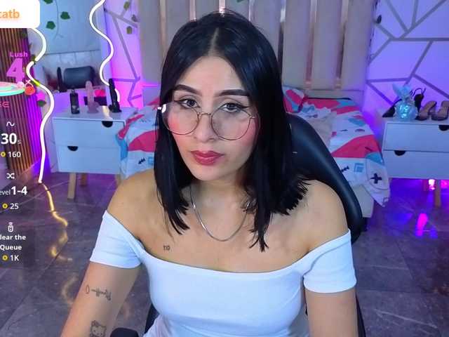 CASSE-TAY live cam on BongaCams