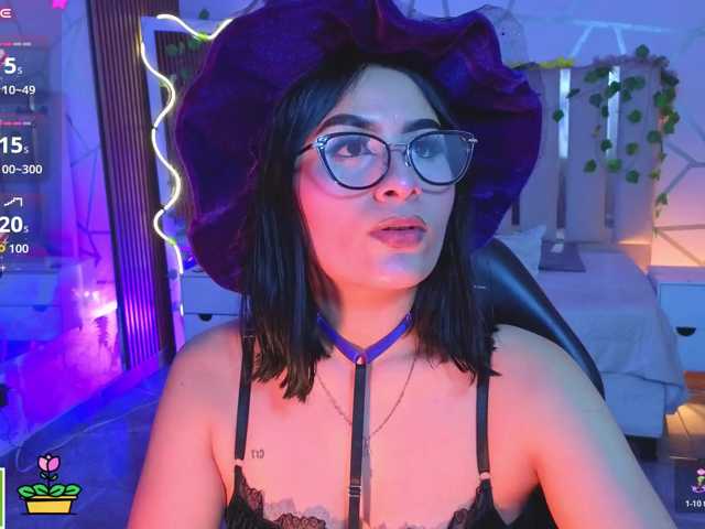 CASSE-TAY live cam on BongaCams