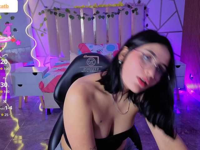 CASSE-TAY live cam on BongaCams
