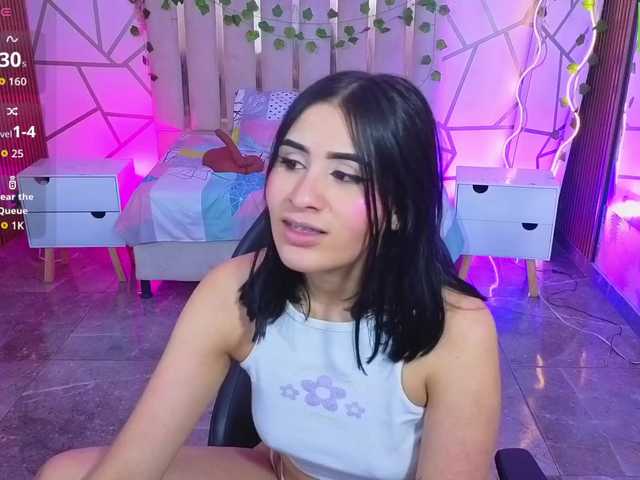 CASSE-TAY live cam on BongaCams