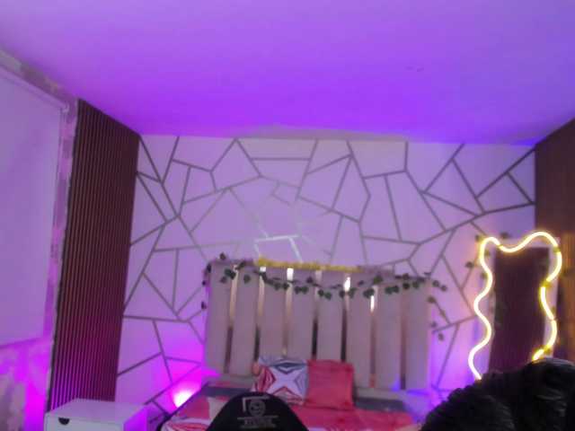 CASSE-TAY live webcam show