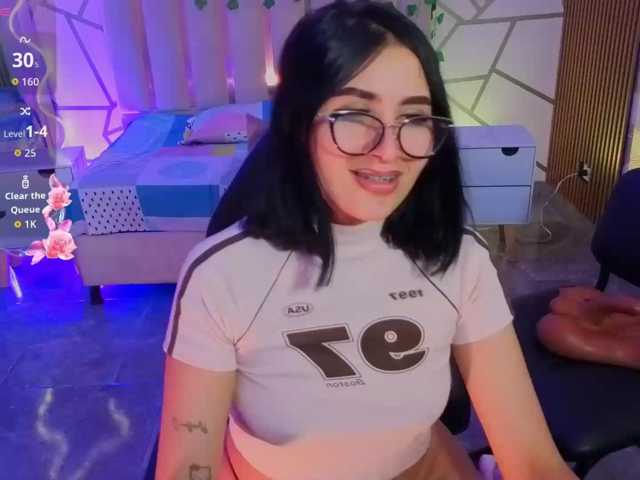 CASSE-TAY live cam on BongaCams