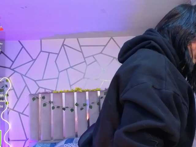 CASSE-TAY live cam on BongaCams