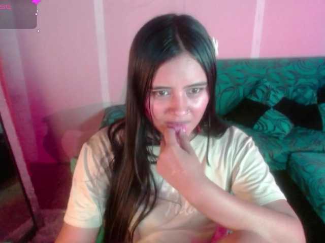 mar-18 live webcam show