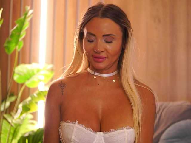 CelesteArden live cam on BongaCams