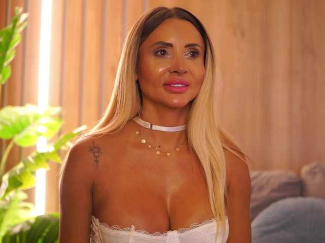 CelesteArden live cam on BongaCams