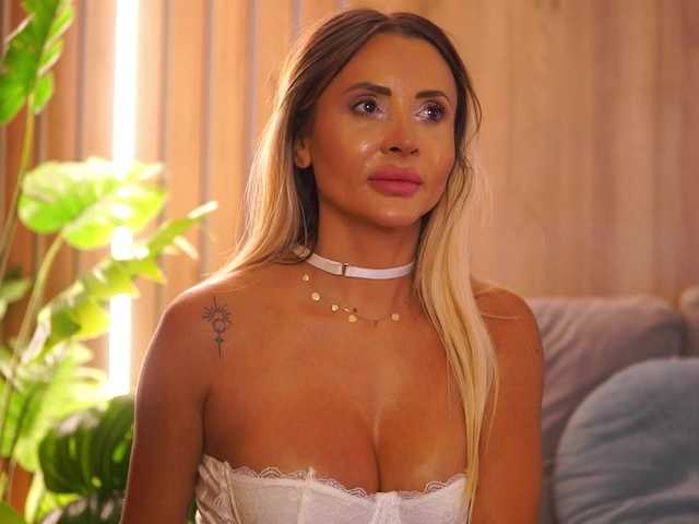 CelesteArden live cam on BongaCams