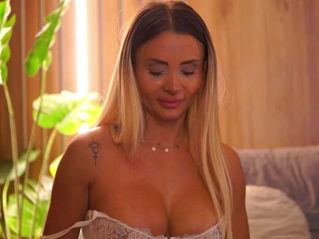 CelesteArden live cam on BongaCams