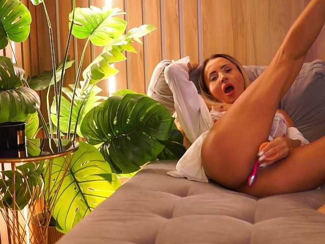 CelesteArden live cam on BongaCams