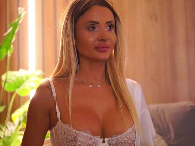 CelesteArden live cam on BongaCams