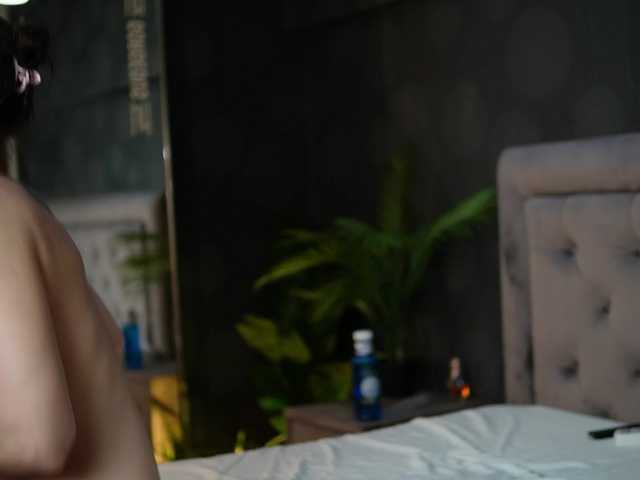 CelineHeaven live cam on BongaCams
