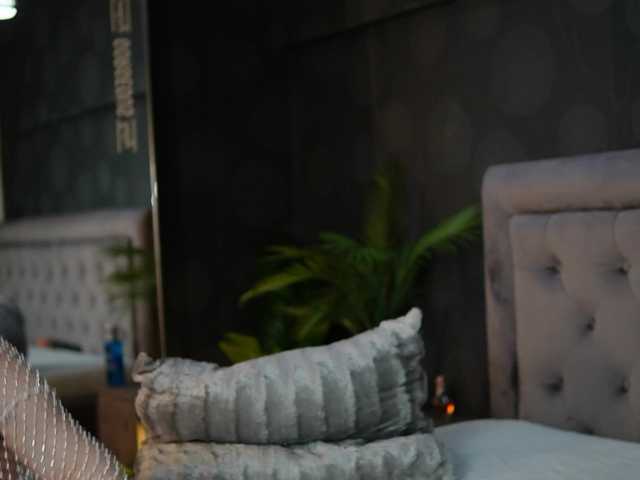 CelineHeaven live cam on BongaCams