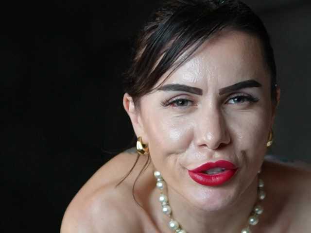 CelineHeaven live webcam show