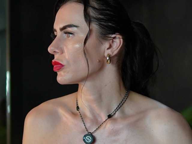 CelineHeaven live webcam show