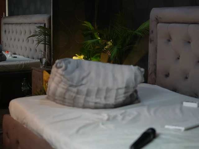 CelineHeaven live cam on BongaCams