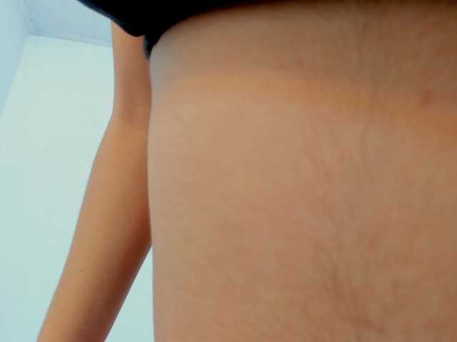 miaapons live cam on BongaCams