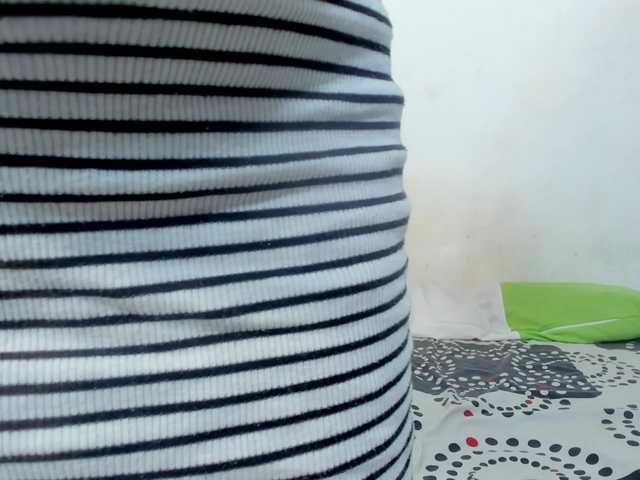 miaapons live webcam show