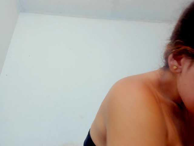 miaapons live cam on BongaCams