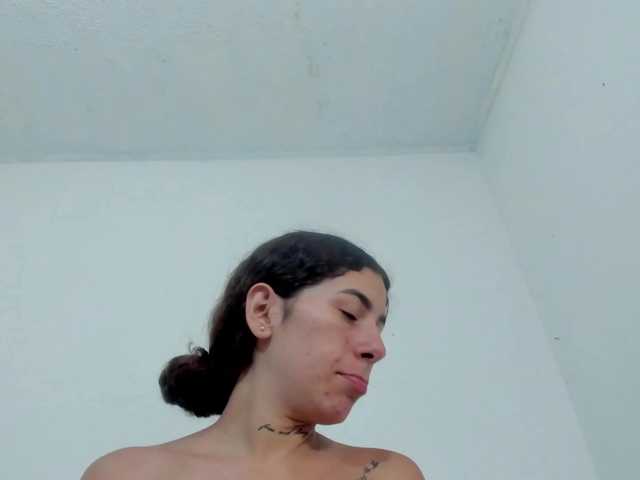 miaapons live cam on BongaCams