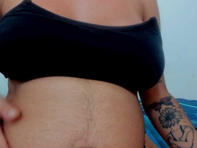miaapons live cam on BongaCams