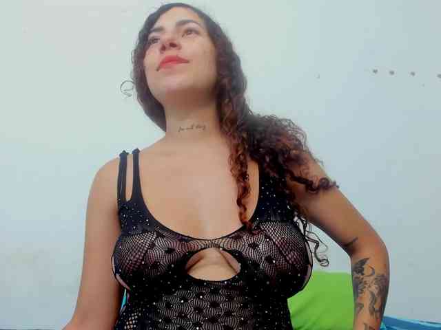miaapons webcam