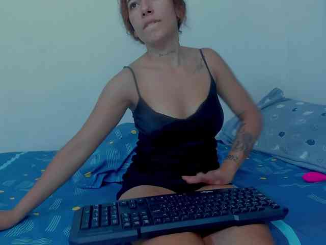 miaapons webcam