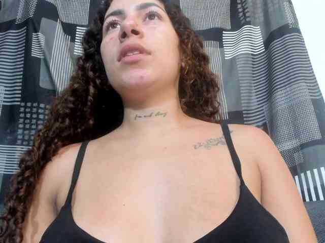 miaapons webcam
