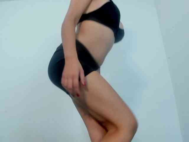 miaapons webcam