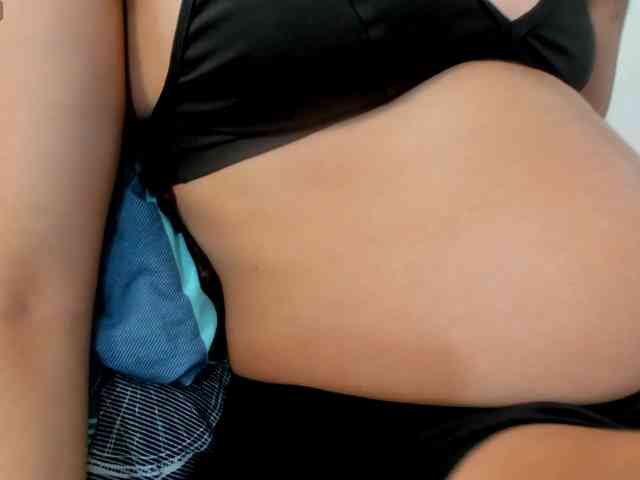 miaapons webcam