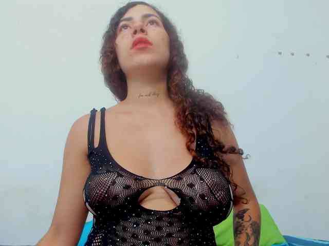 miaapons webcam