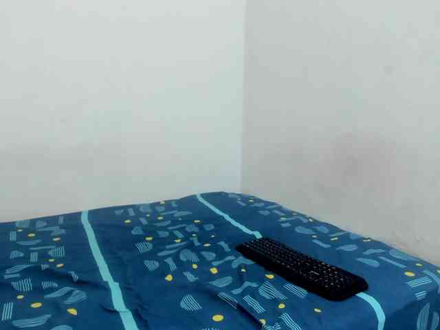 miaapons webcam