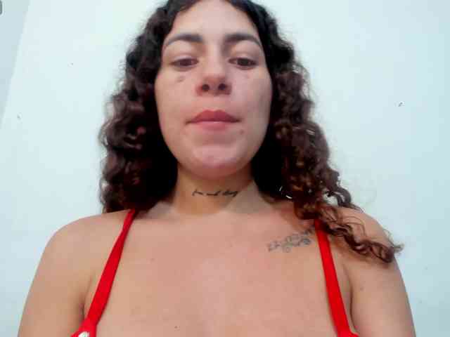 miaapons webcam