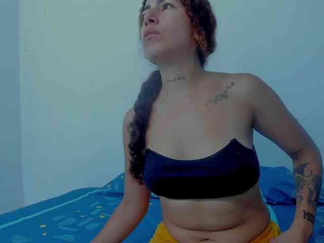 miaapons webcam