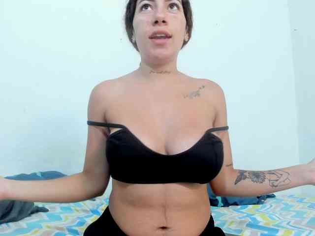 miaapons webcam