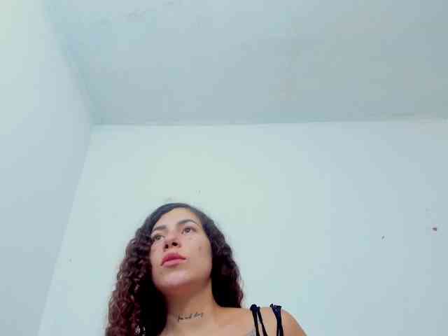 miaapons webcam