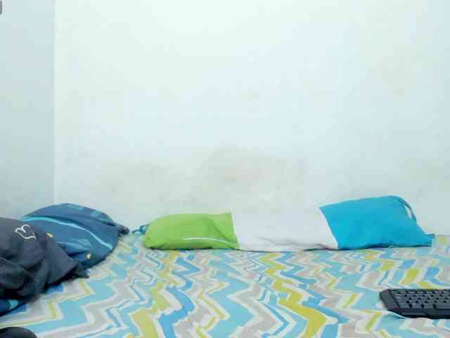 miaapons webcam