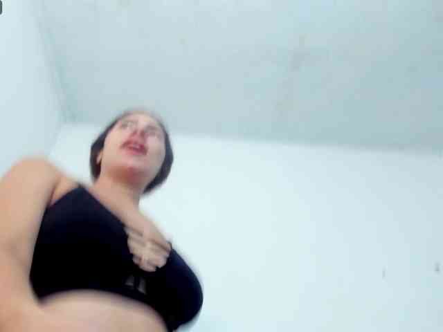 miaapons webcam