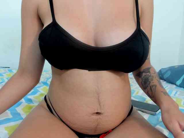 miaapons webcam