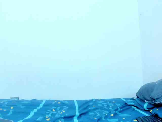 miaapons webcam