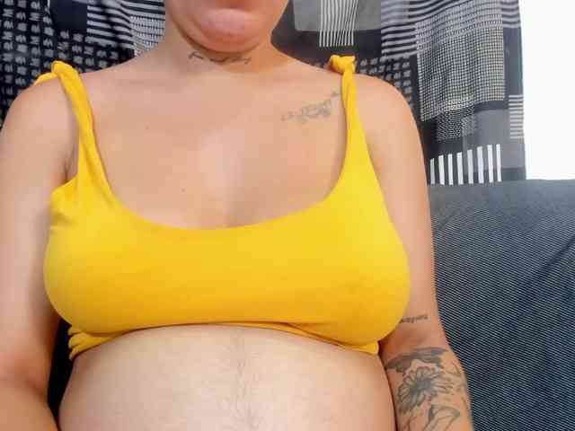 miaapons webcam