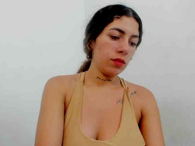miaapons webcam