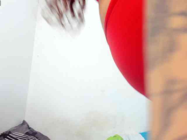 miaapons webcam
