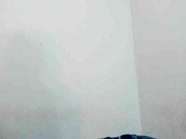 miaapons webcam
