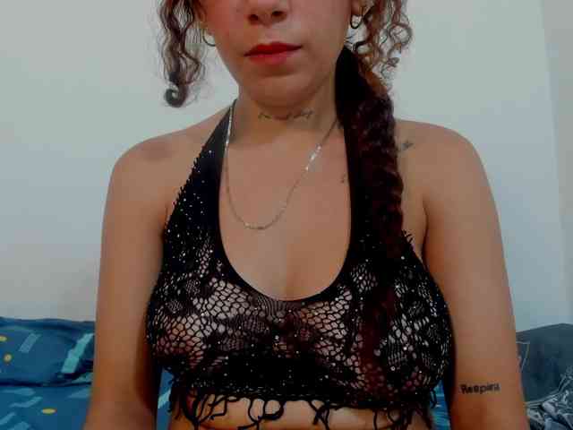 miaapons webcam