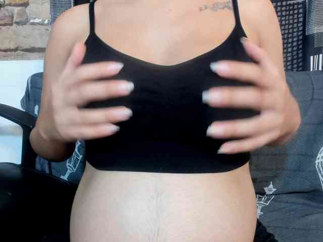 miaapons webcam