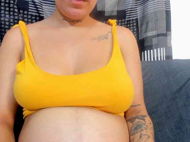 miaapons webcam