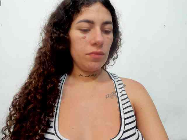 miaapons webcam