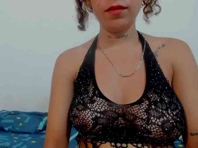 miaapons webcam